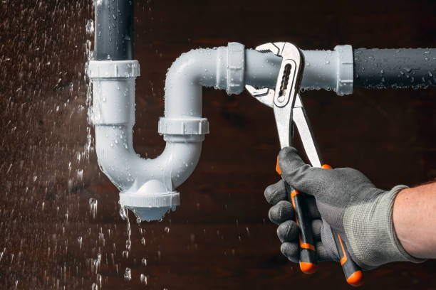 Professional Plumbing technician working in Linden, CA